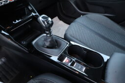 
										PEUGEOT 208 1.2cc PureTech 100cv S&S Allure full									