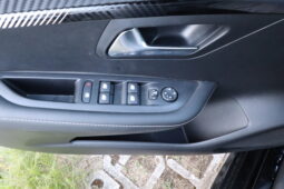
										PEUGEOT 208 1.2cc PureTech 100cv S&S Allure full									