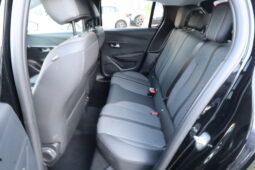 
										PEUGEOT 208 1.2cc PureTech 100cv S&S Allure full									
