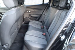 
										PEUGEOT 2008 1.2cc PureTech 100cv S&S ALLURE full									