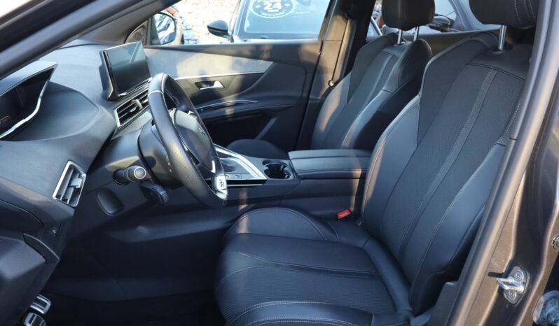 
								PEUGEOT 3008 1.2cc PURETECH 130cv S&S GT full									