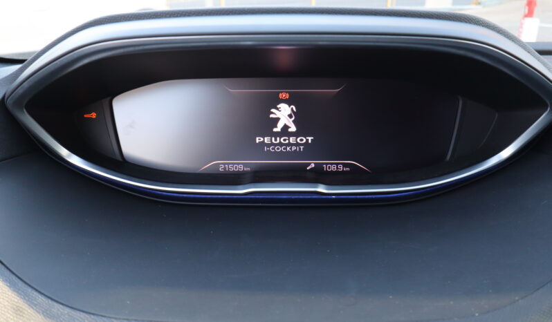 
								PEUGEOT 3008 1.2cc PURETECH 130cv S&S GT full									