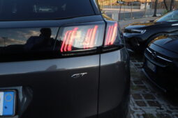 
										PEUGEOT 3008 1.2cc PURETECH 130cv S&S GT full									