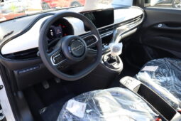 
										FIAT NUOVA 500 1.0cc 65cv Hybrid ICON full									