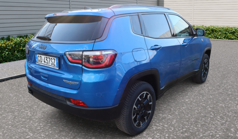 
								Jeep Compass 1.3cc Turbo T4 240cv PHEV 4XE AT6 Trailhawk full									