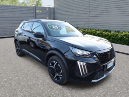 
										PEUGEOT 2008 1.2cc PureTech 100cv S&S ALLURE full									