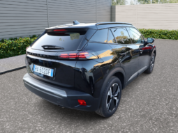 
										PEUGEOT 2008 1.2cc PureTech 100cv S&S ALLURE full									