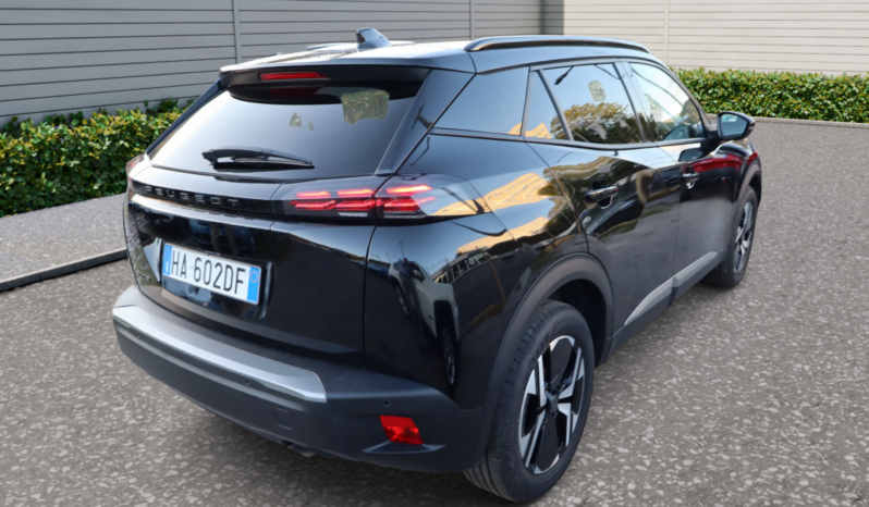 
								PEUGEOT 2008 1.2cc PureTech 100cv S&S ALLURE full									