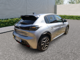 
										PEUGEOT 208 1.2cc Hybrid 136cv E-DCS6 GT full									