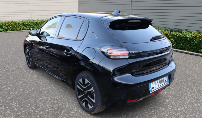 
								PEUGEOT 208 1.2cc PureTech 100cv S&S Allure full									