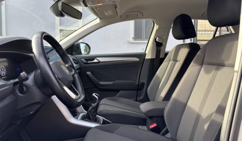 
								Volkswagen T-Roc 1.0cc TSI 110cv Life full									