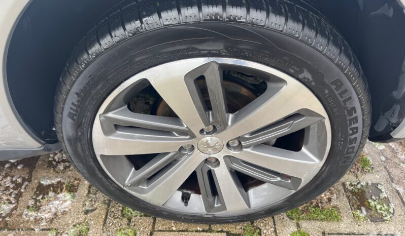 
								PEUGEOT 3008 1.6cc BlueHDi 120cv S&S Allure + Block Shaft full									