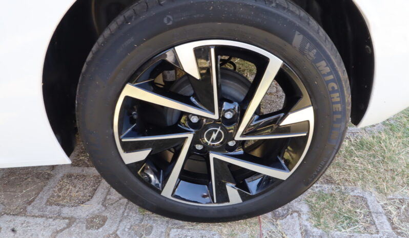 
								Opel New Corsa 1.2cc 100cv GS full									