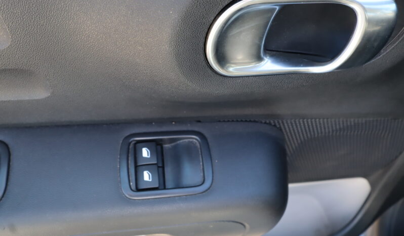 
								CITROEN C3 1.2cc PureTech 83cv S&S Plus full									