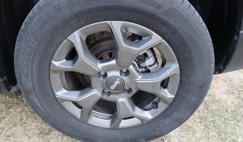 
								JEEP AVENGER 1.2cc 100cc Longitude full									