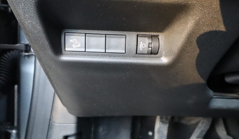 
								JEEP AVENGER 1.2cc 100cc Longitude full									