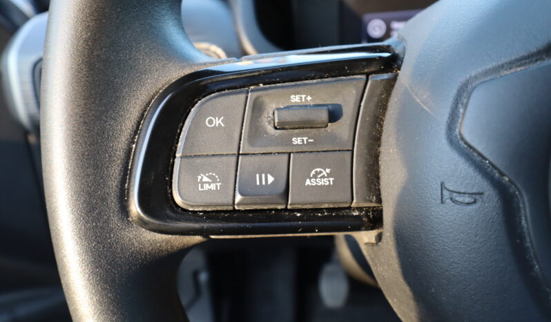 
								JEEP AVENGER 1.2cc 100cc Longitude full									