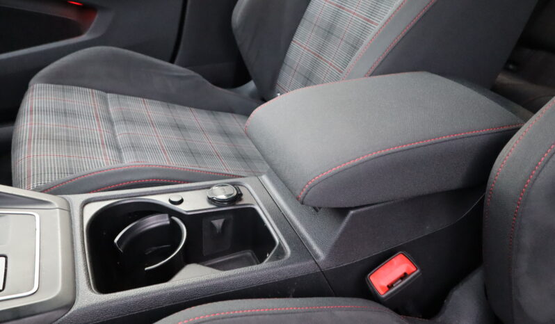 
								VolksWagen GOLF VIII 2.0cc TSI 245cv DSG Aut. GTI full									