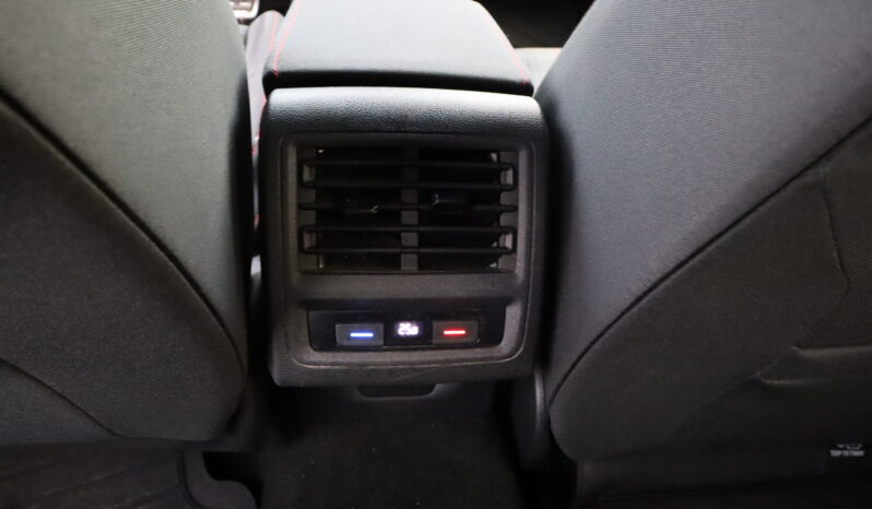 
								VolksWagen GOLF VIII 2.0cc TSI 245cv DSG Aut. GTI full									