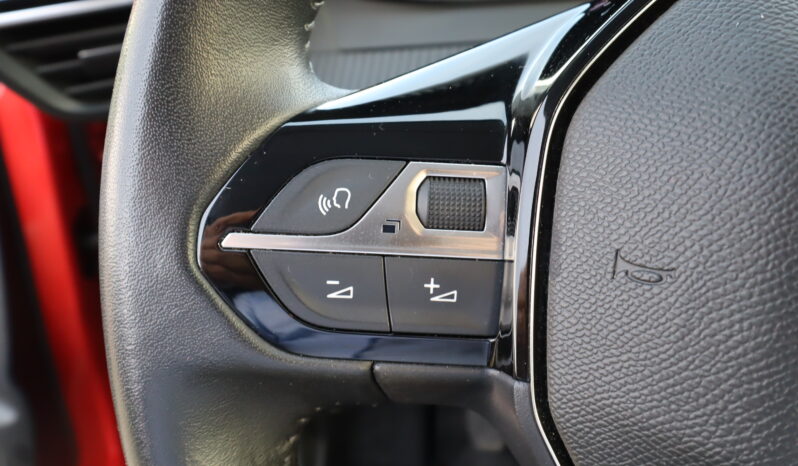 
								PEUGEOT 208 1.2cc PureTech 100cv S&S Allure – Last Minute full									