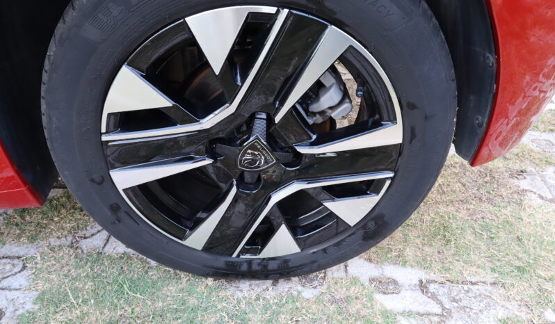 
								PEUGEOT 208 1.2cc PureTech 100cv S&S Allure – Last Minute full									