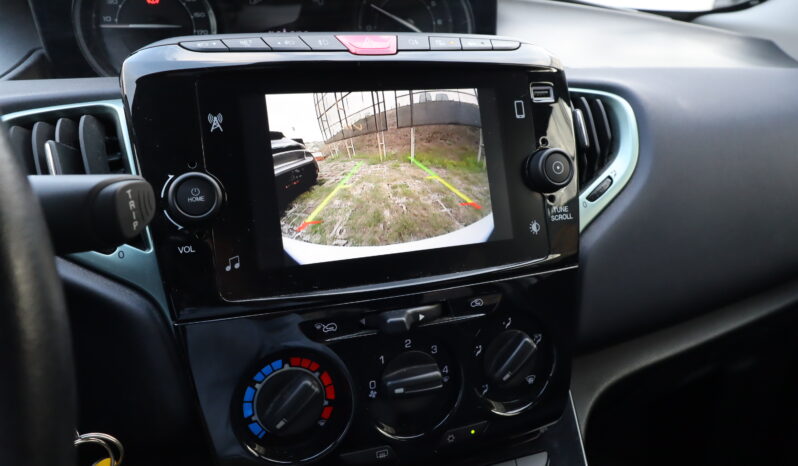 
								LANCIA YPSILON 1.0 HYBRID 70CV GOLD full									