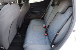 
										LANCIA YPSILON 1.0 HYBRID 70CV GOLD full									