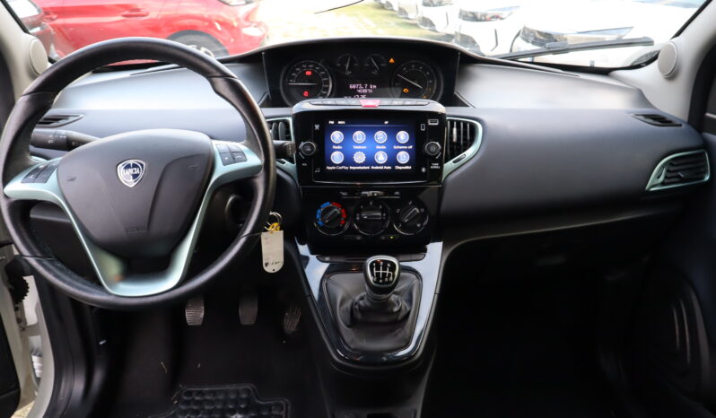 
								LANCIA YPSILON 1.0 HYBRID 70CV GOLD full									