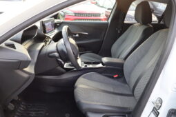
										PEUGEOT 208 1.2cc PureTech 100cv S&S Allure full									