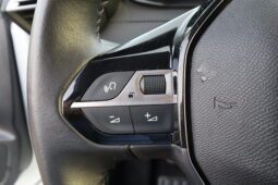 
										PEUGEOT 208 1.2cc PureTech 100cv S&S Allure full									