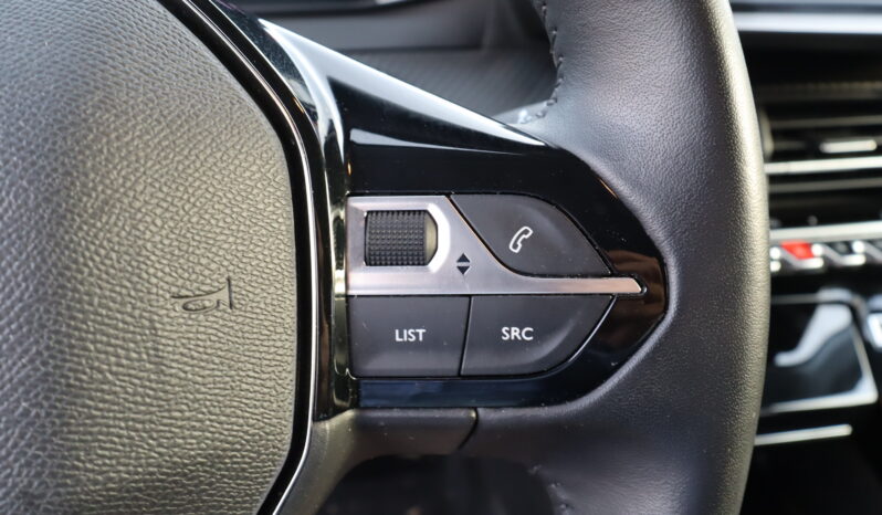 
								PEUGEOT 208 1.2cc PureTech 100cv S&S Allure full									