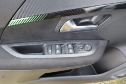 
										PEUGEOT 208 1.2cc PureTech 75cv S&S Active full									
