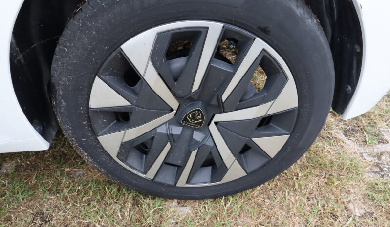 
								PEUGEOT 208 1.2cc PureTech 75cv S&S Active full									