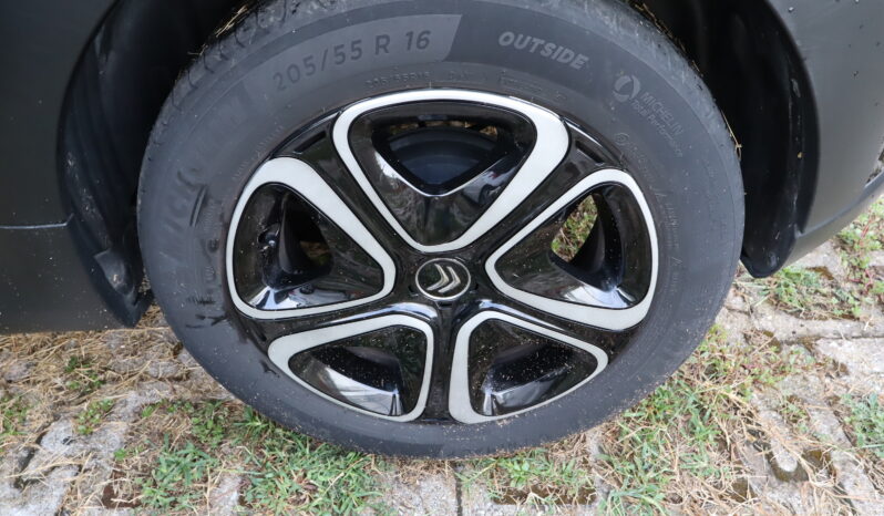 
								CITROEN C3 1.2cc PureTech 83cv S&S Plus full									