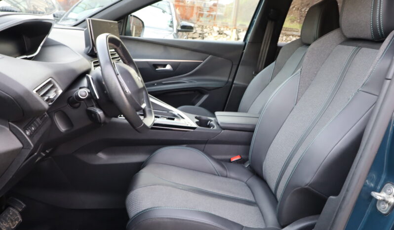 
								PEUGEOT 3008 1.5cc BlueHdi 130cv EAT8 ALLURE PACK full									