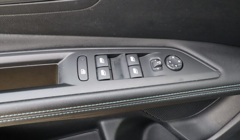 
								PEUGEOT 3008 1.5cc BlueHdi 130cv EAT8 ALLURE PACK full									