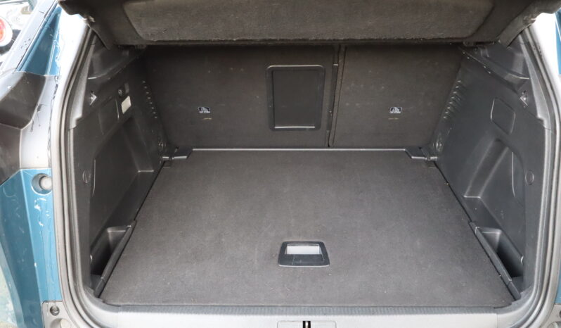 
								PEUGEOT 3008 1.5cc BlueHdi 130cv EAT8 ALLURE PACK full									