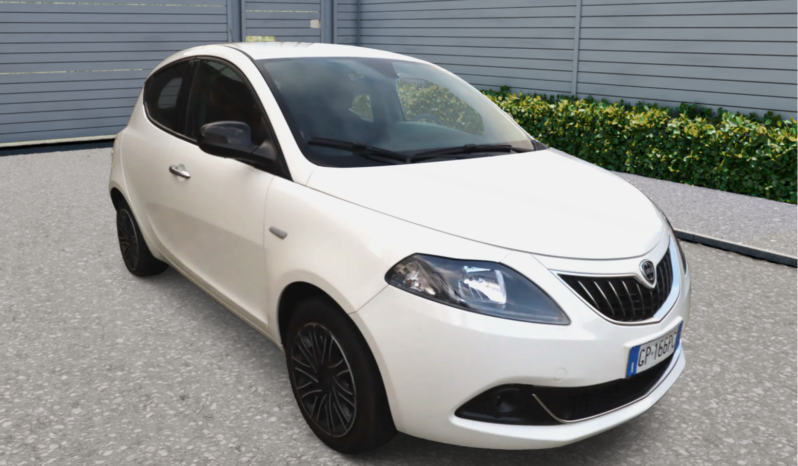
								LANCIA YPSILON 1.0 HYBRID 70CV GOLD full									