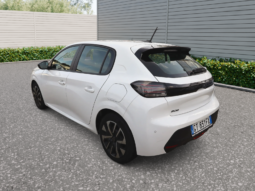 
										PEUGEOT 208 1.2cc PureTech 75cv S&S Active full									